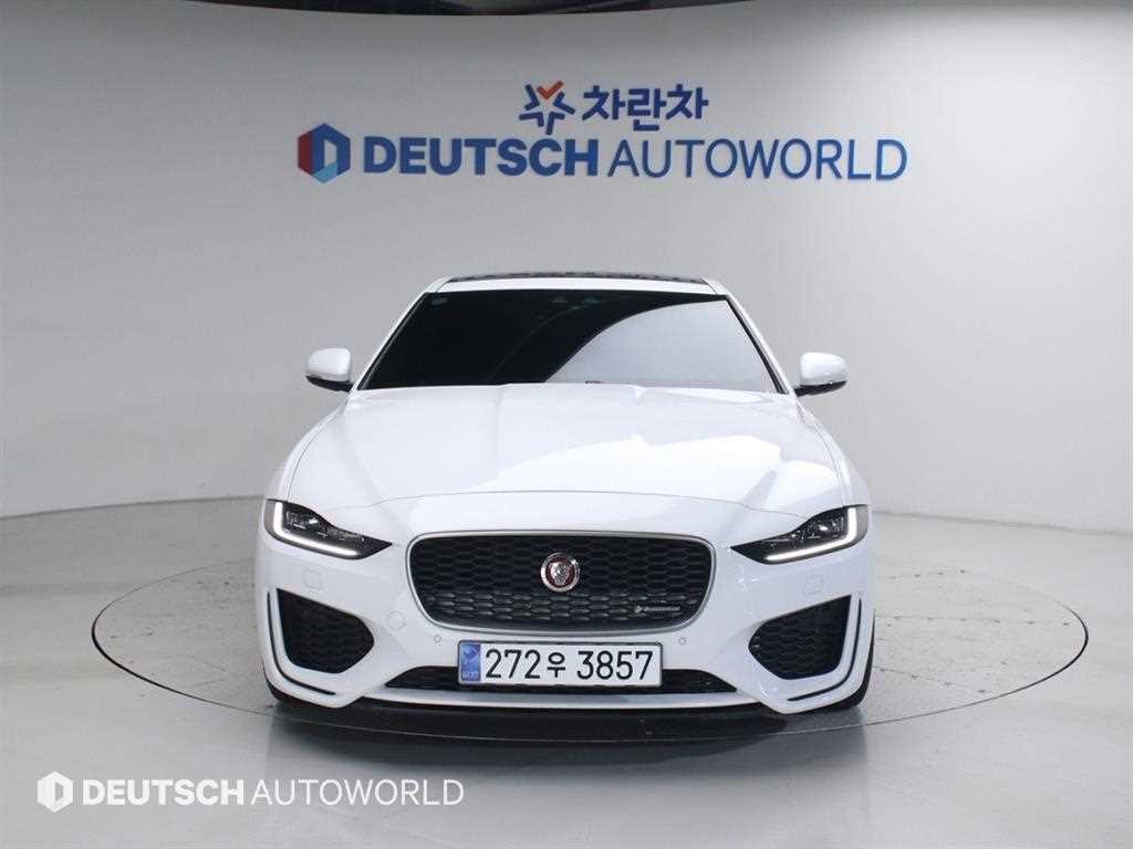 재규어 XE D180 R-다이나믹 S 이미지 3
