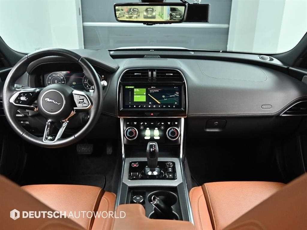 재규어 XE D180 R-다이나믹 S 이미지 7