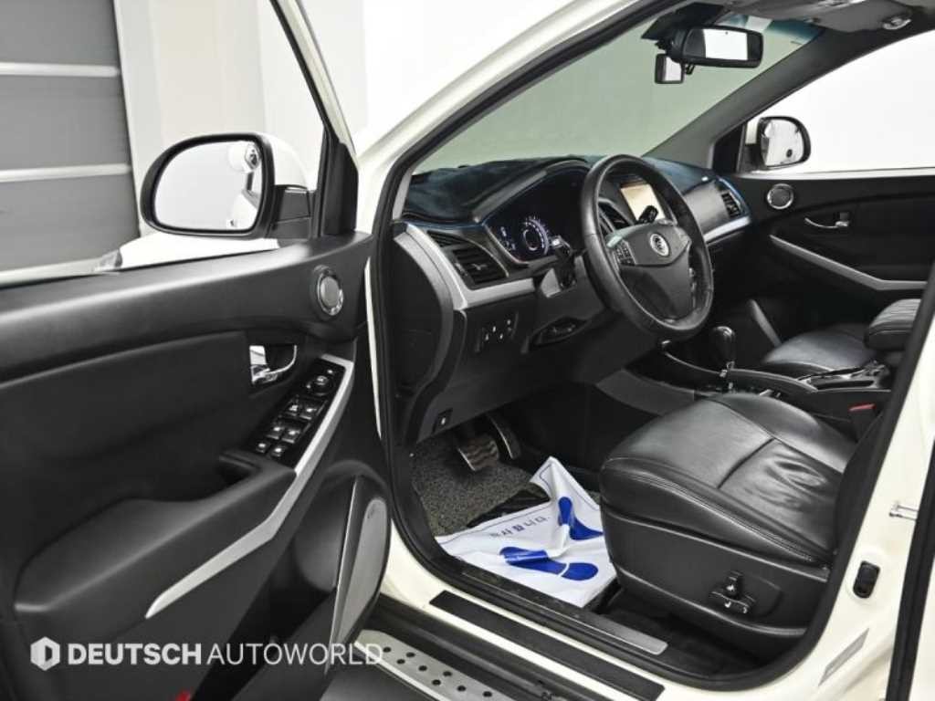 KG모빌리티(쌍용) 코란도 뉴코란도C 4WD 2.2 DX 이미지 11