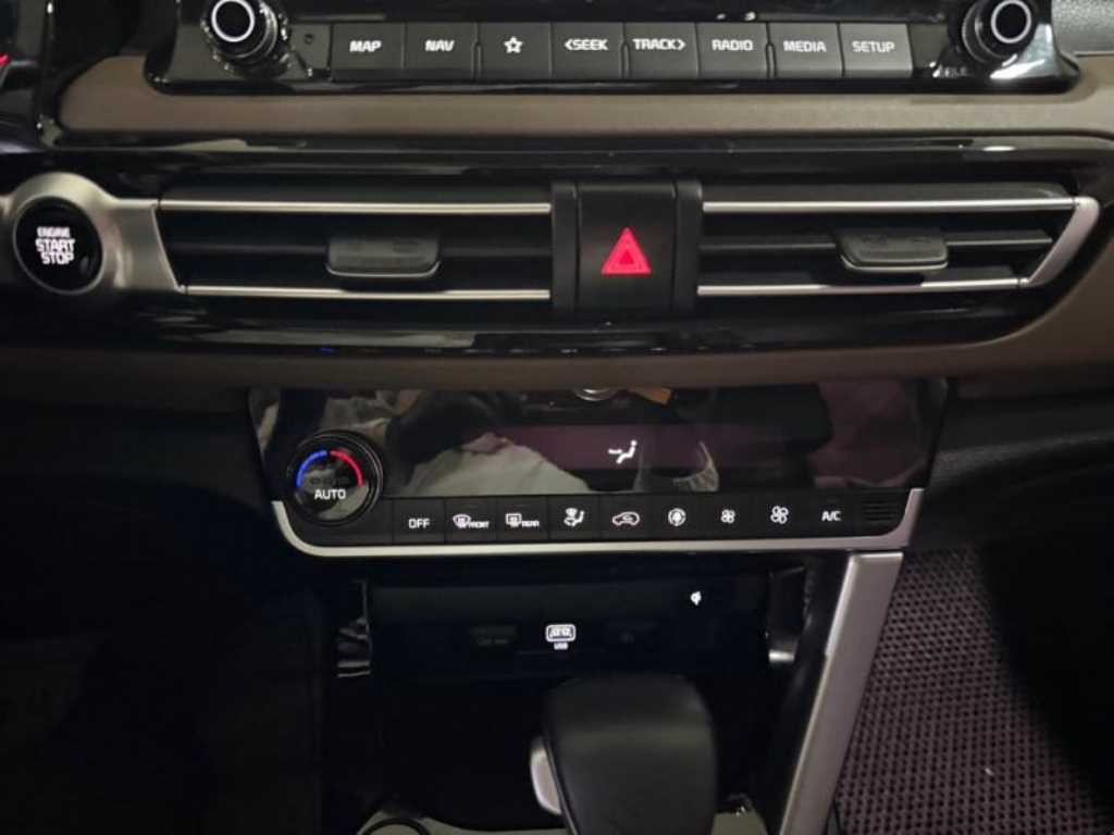 기아 셀토스 가솔린 1.6 터보 2WD 그래비티 이미지 12