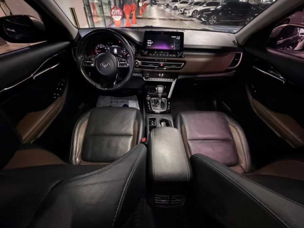 기아 셀토스 가솔린 1.6 터보 2WD 그래비티 이미지 6