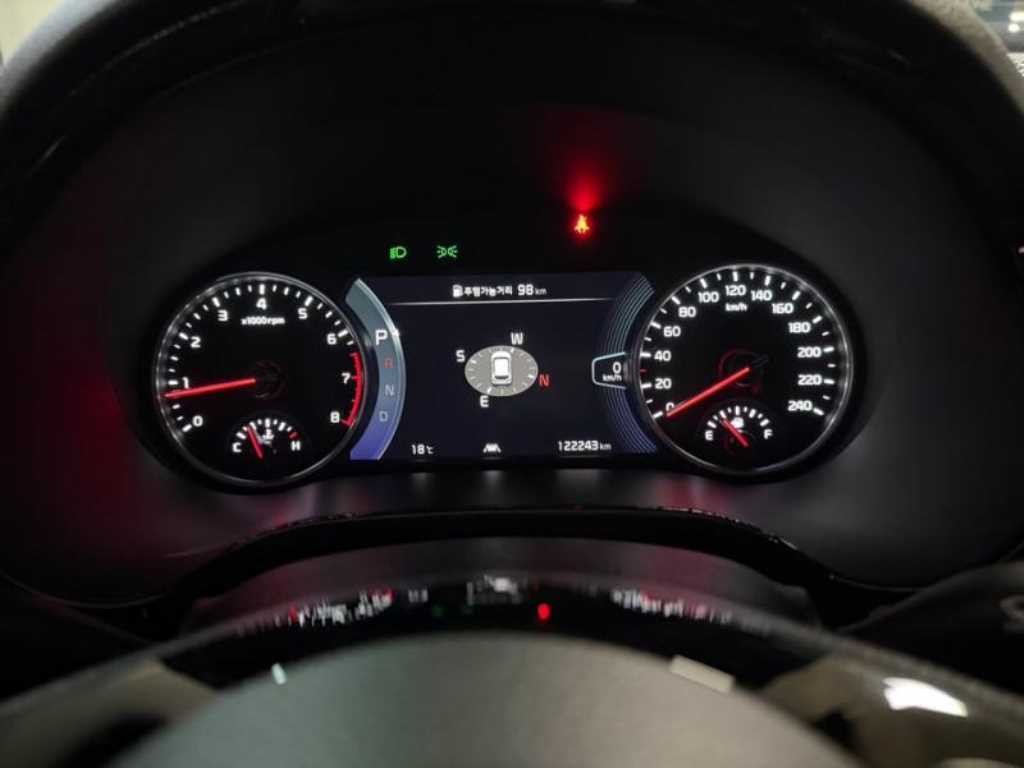 기아 셀토스 가솔린 1.6 터보 2WD 그래비티 이미지 9