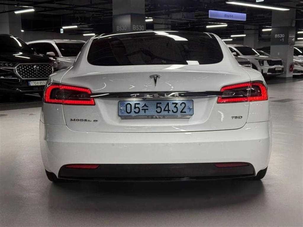 테슬라 모델 S 75D 이미지 3