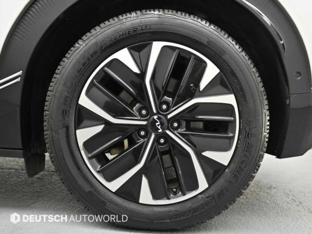 기아 EV6 롱레인지 AWD 어스 이미지 5
