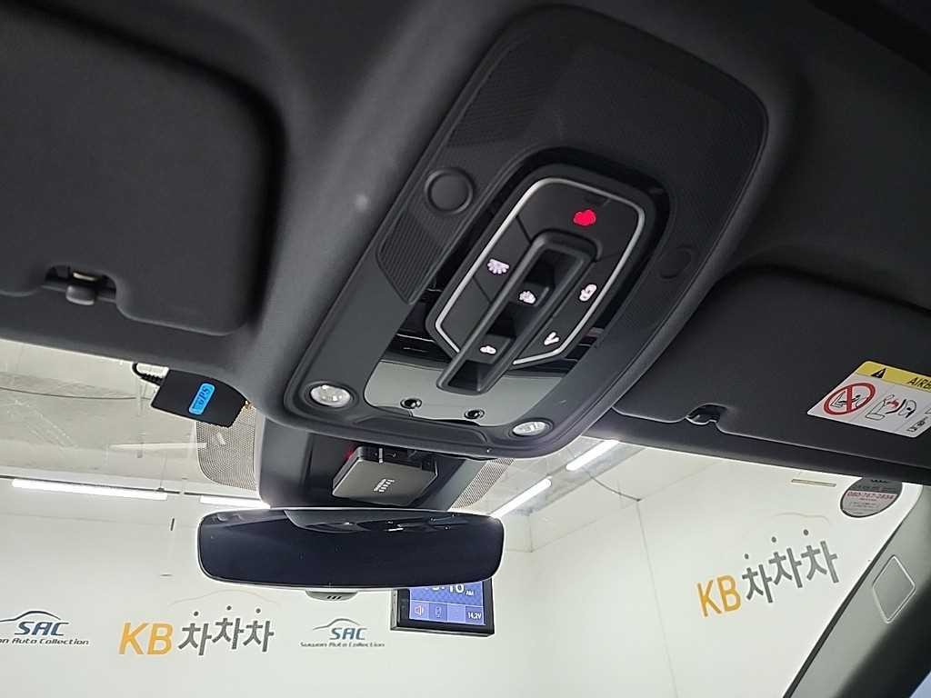아우디 Q8 50 TDI 콰트로 프리미엄 이미지 17