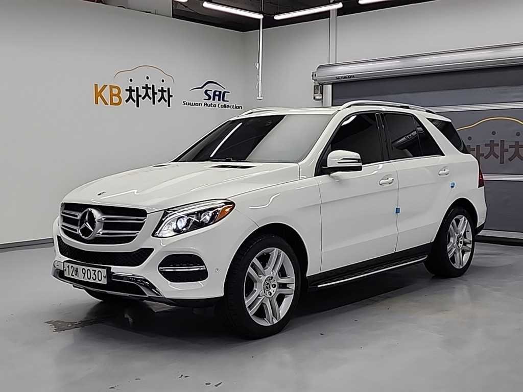 벤츠 GLE 클래스 GLE 클래스 W166 GLE 350 d 4MATIC 이미지 1