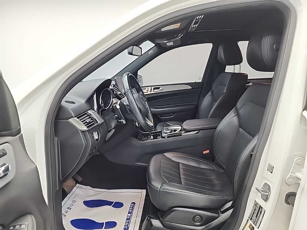 벤츠 GLE 클래스 GLE 클래스 W166 GLE 350 d 4MATIC 이미지 11