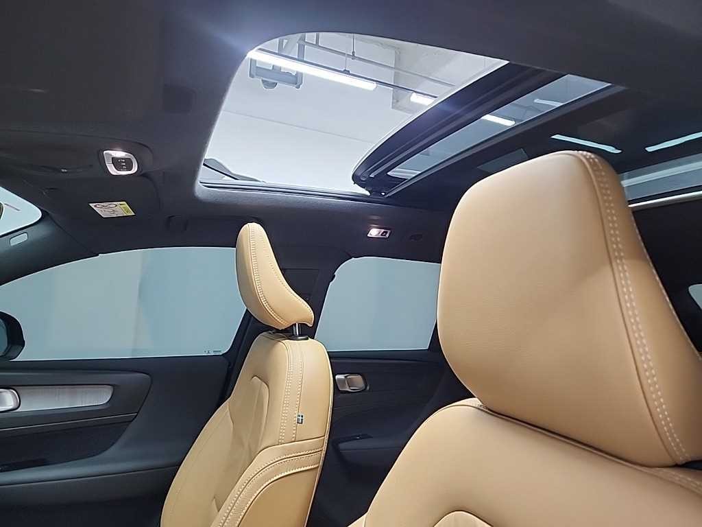 볼보 XC40 B4 AWD 인스크립션 이미지 14