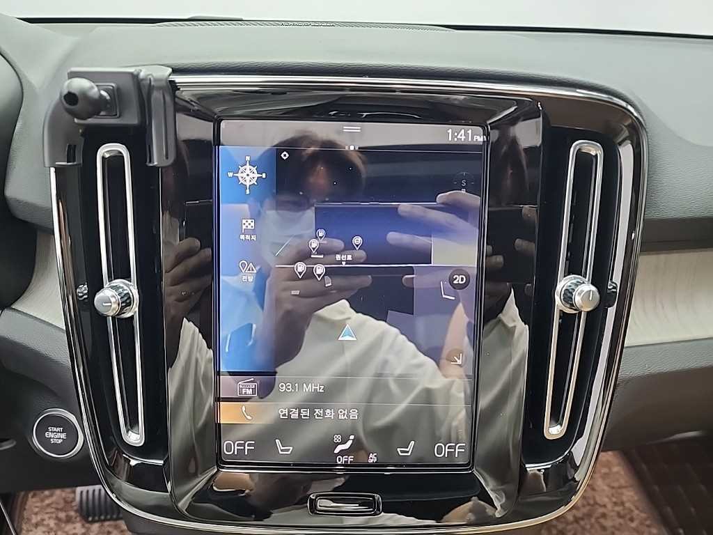 볼보 XC40 B4 AWD 인스크립션 이미지 15