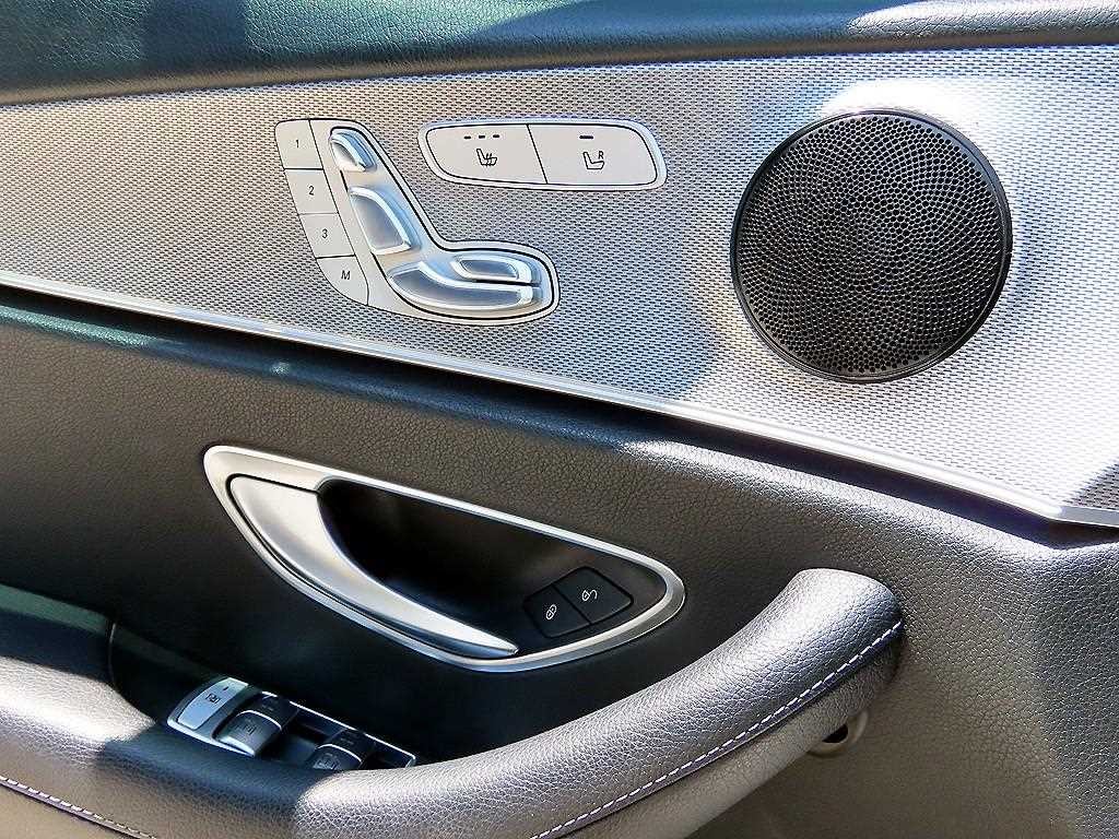 벤츠 E 클래스 E-클래스 W213 E220d 아방가르드 이미지 12