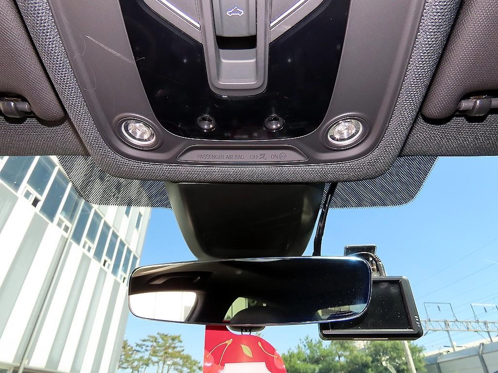 아우디 A4 A4 (B9) 40 TFSI 프리미엄 이미지 16
