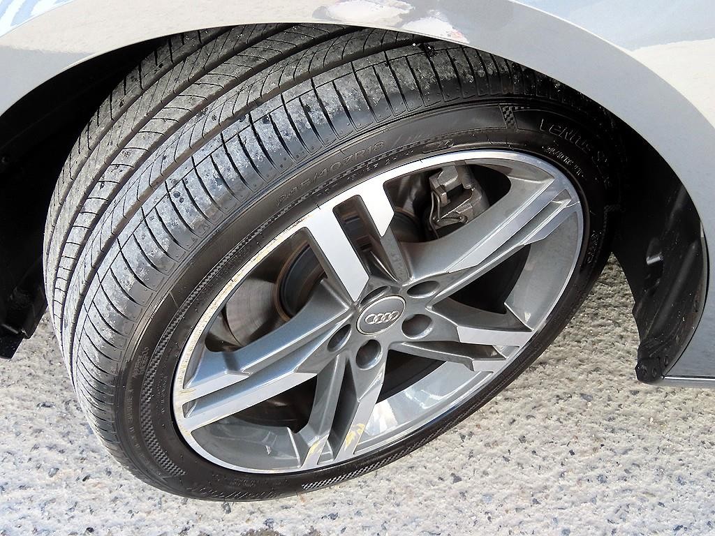 아우디 A4 A4 (B9) 40 TFSI 프리미엄 이미지 20