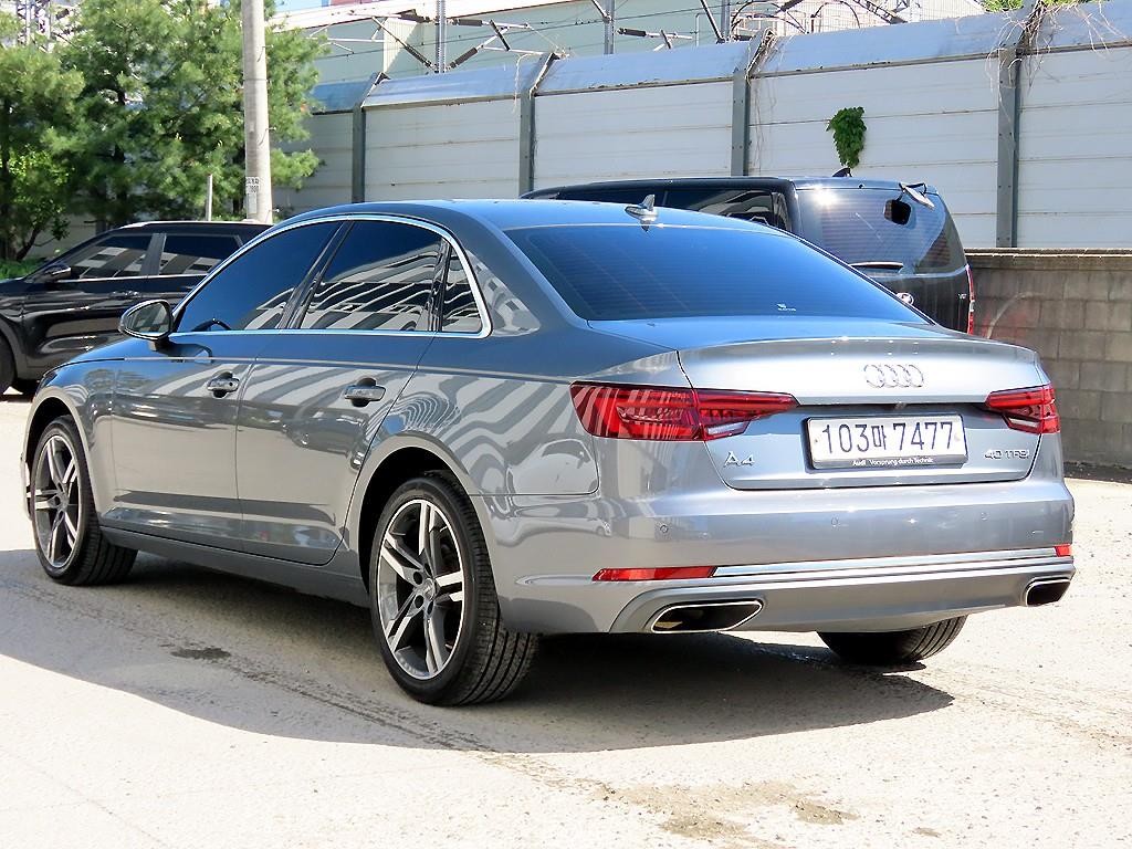 아우디 A4 A4 (B9) 40 TFSI 프리미엄 이미지 3