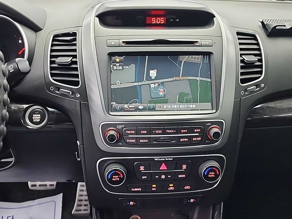 기아 쏘렌토 뉴 쏘렌토 R 2WD 2.0 프레스티지 이미지 10