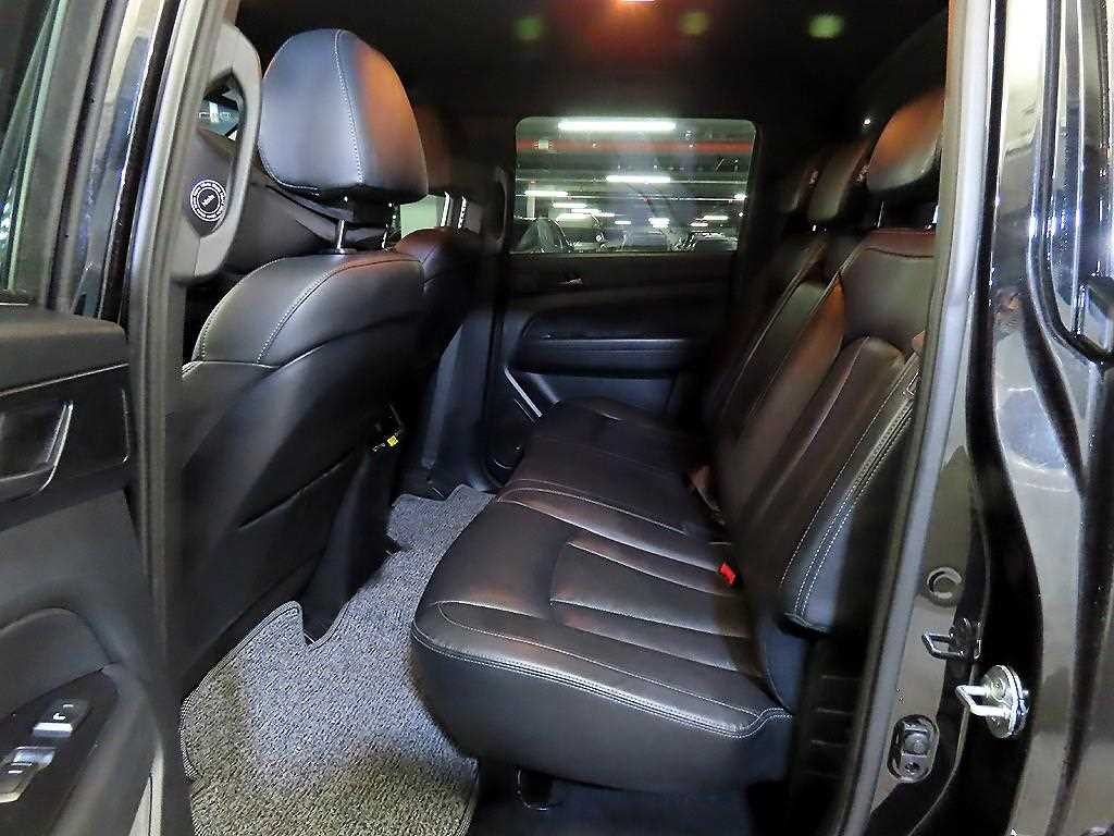 KG모빌리티(쌍용) 렉스턴 렉스턴 스포츠 칸 디젤 2.2 4WD 5링크 프레스티지 스페셜 이미지 7