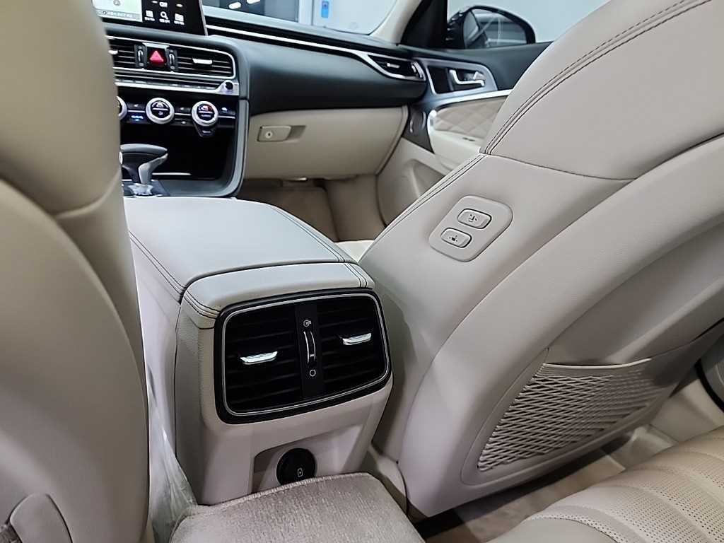 제네시스 G70 3.3T 스포츠 슈프림 이미지 13