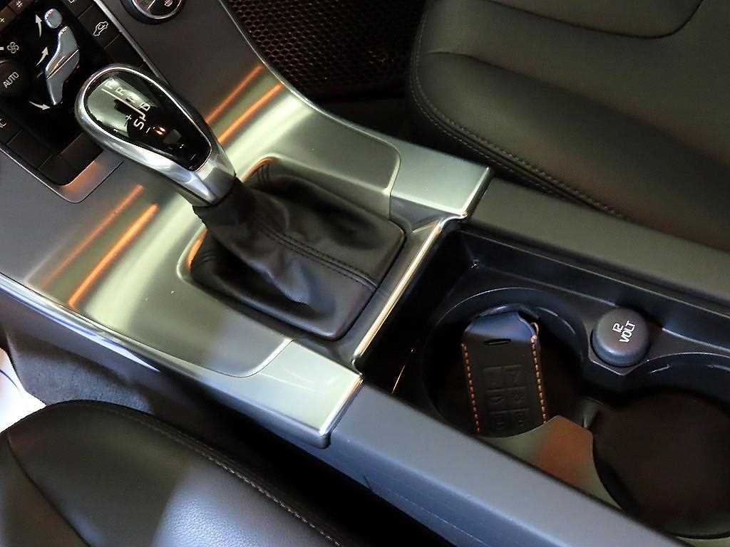 볼보 S60 뉴S60 D2 이미지 12