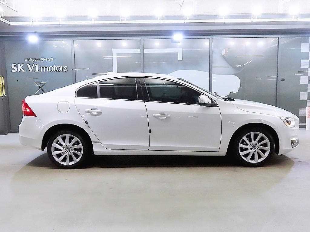 볼보 S60 뉴S60 D2 이미지 3