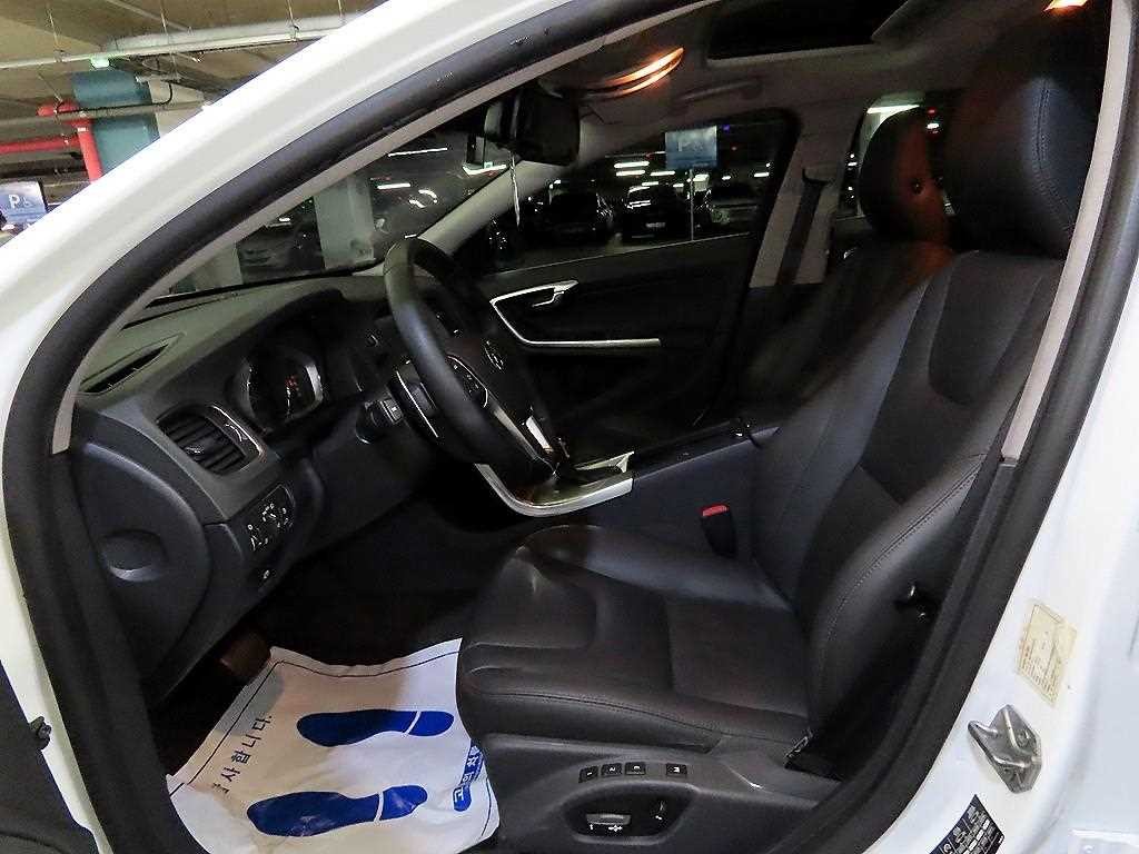 볼보 S60 뉴S60 D2 이미지 6