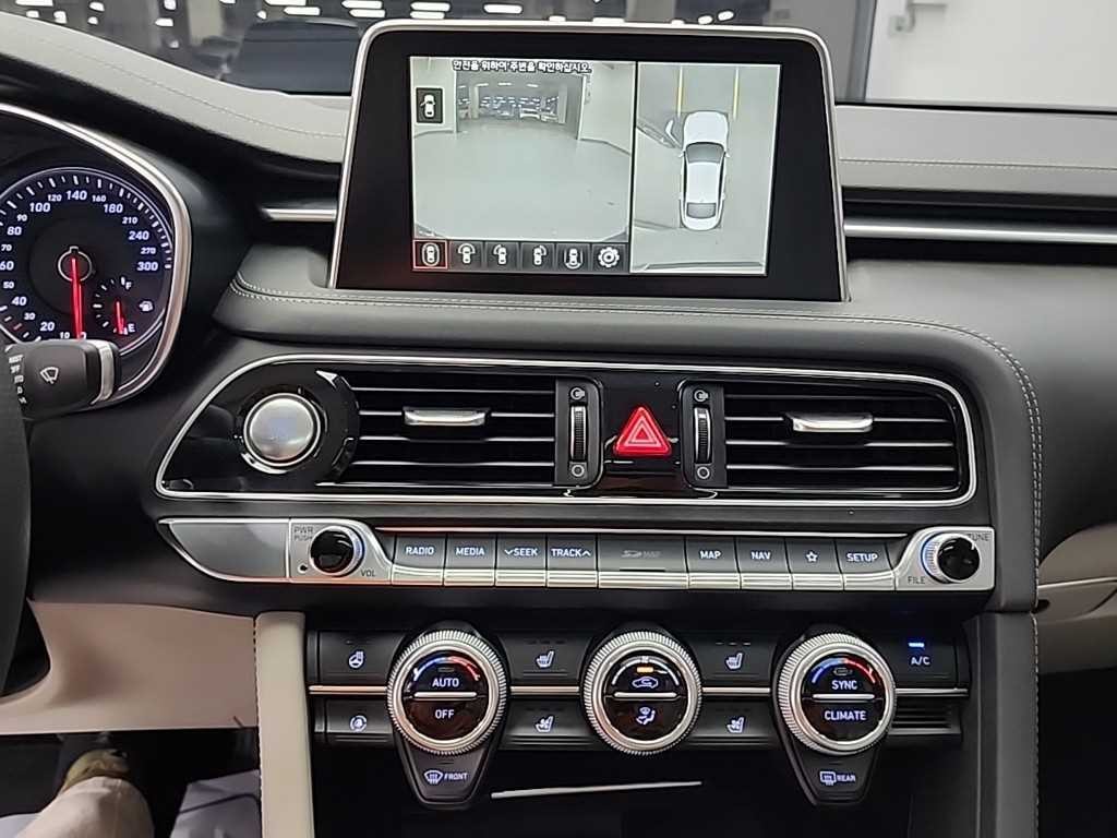 제네시스 G70 2.0T AWD 엘리트 이미지 11