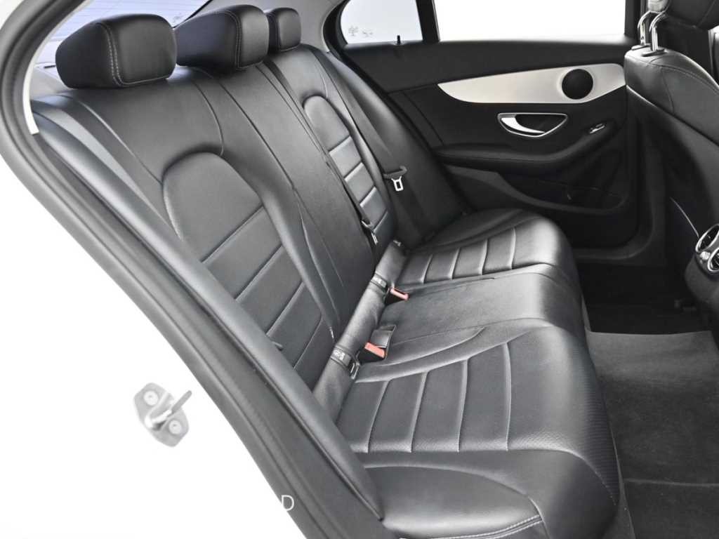 벤츠 C 클래스 C클래스 W205 C220 d 아방가르드 이미지 12