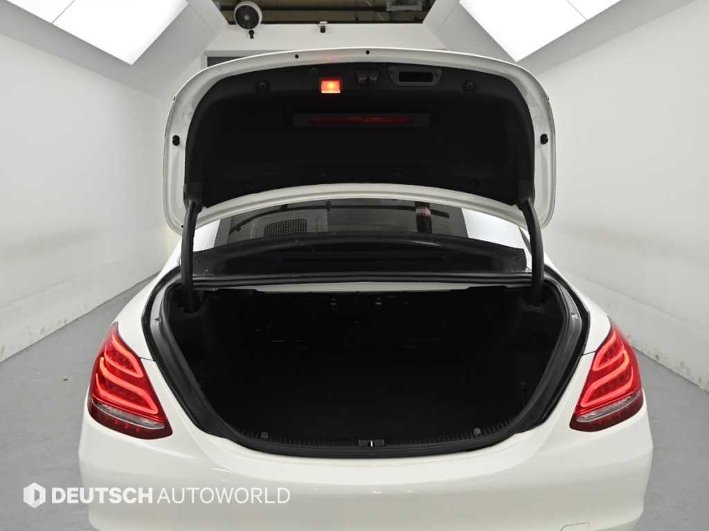 벤츠 C 클래스 C클래스 W205 C220 d 아방가르드 이미지 19