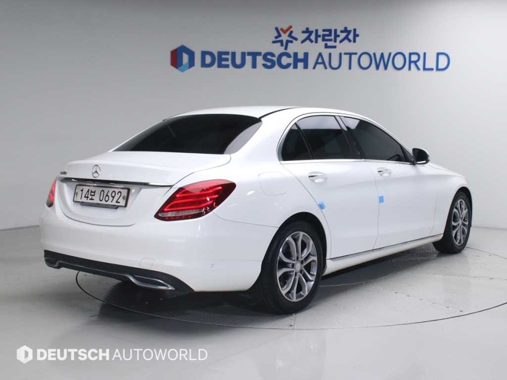 벤츠 C 클래스 C클래스 W205 C220 d 아방가르드 이미지 2
