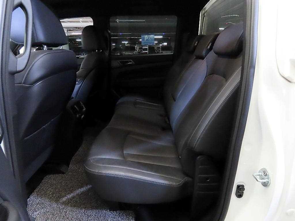 KG모빌리티(쌍용) 렉스턴 더 뉴 렉스턴 스포츠 칸 디젤 2.2 4WD 쿨멘 노블레스 이미지 7