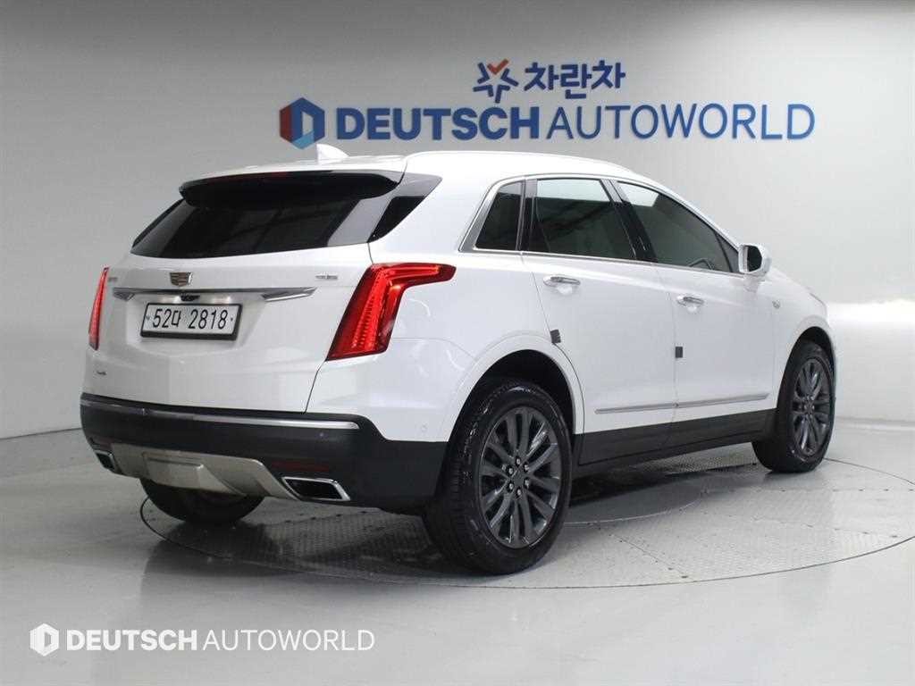캐딜락 XT5 3.6 플래티넘 AWD 이미지 2