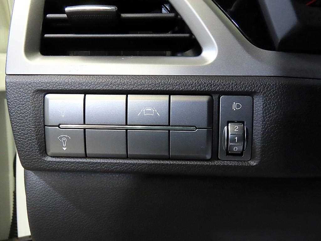 KG모빌리티(쌍용) 코란도 뷰티풀코란도 2WD 가솔린 1.5 C5 플러스 이미지 13