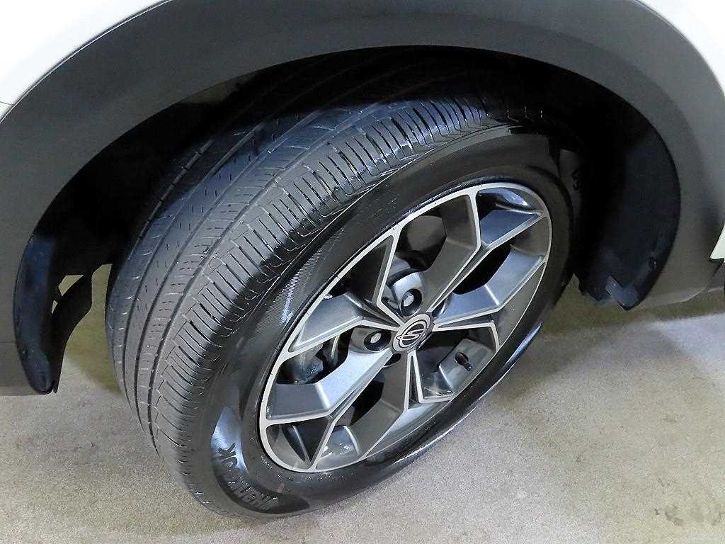 KG모빌리티(쌍용) 코란도 뷰티풀코란도 2WD 가솔린 1.5 C5 플러스 이미지 20