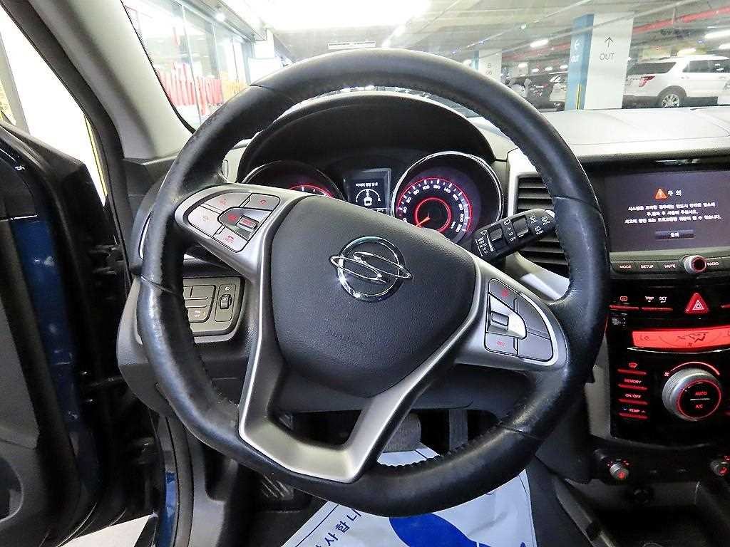 KG모빌리티(쌍용) 티볼리 디젤 2WD 1.6 LX 이미지 8