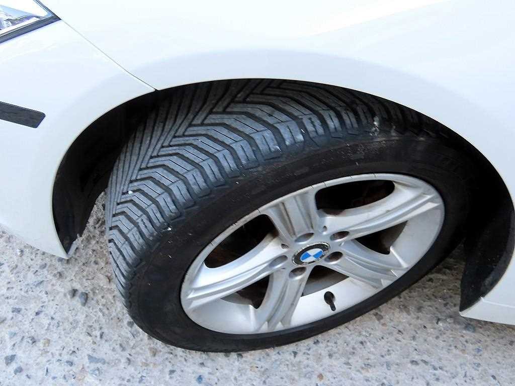BMW 3시리즈 3시리즈 (F30) 320i 이미지 19