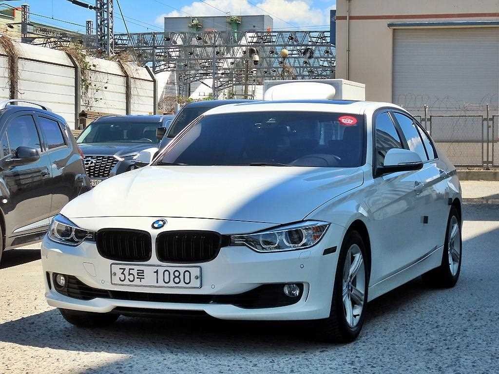 BMW 3시리즈 3시리즈 (F30) 320i 이미지 2