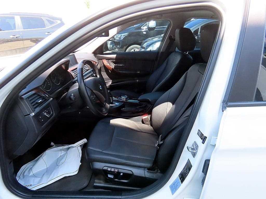 BMW 3시리즈 3시리즈 (F30) 320i 이미지 5