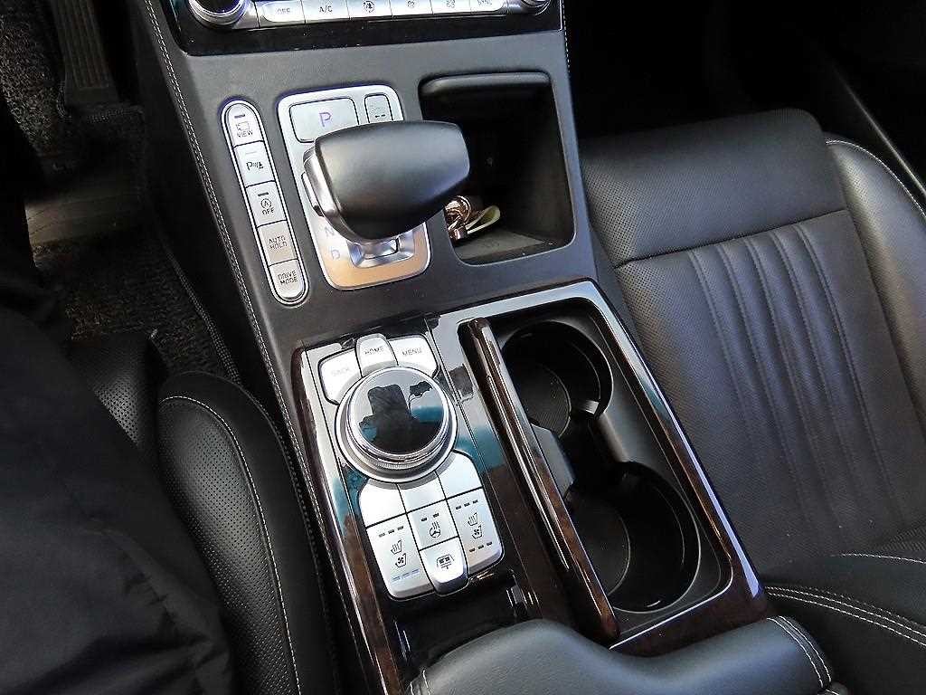 제네시스 G90 3.8 GDI AWD 럭셔리 이미지 11