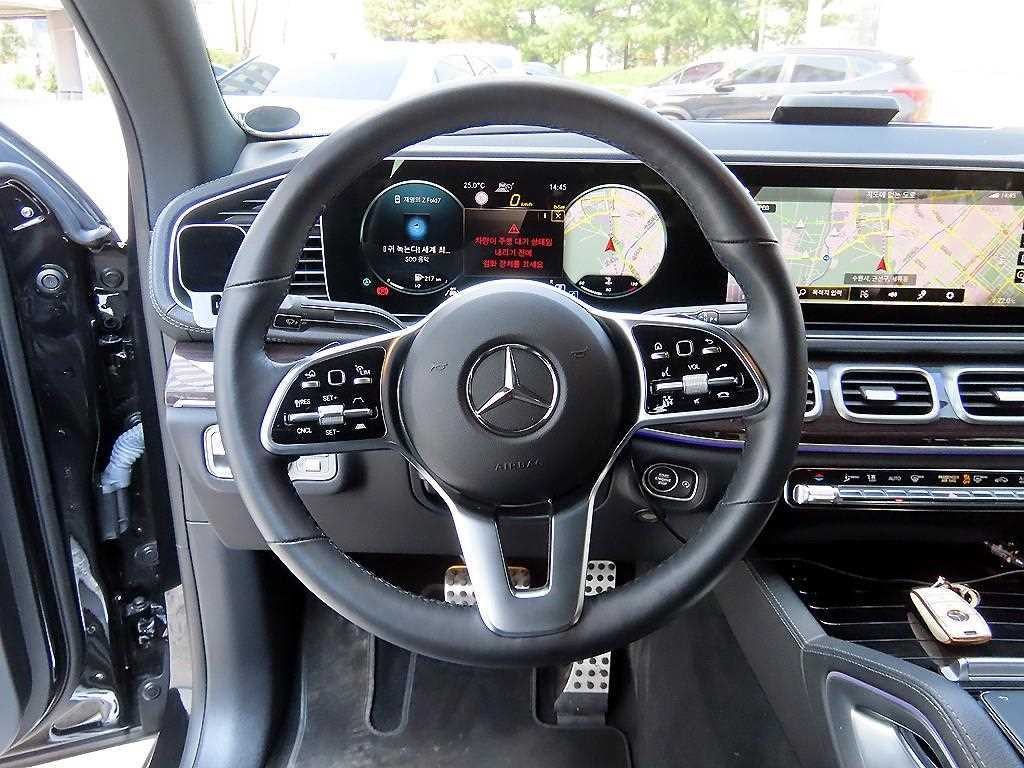 벤츠 GLE 클래스 GLE 클래스 W167 GLE 400d 4MATIC 쿠페 이미지 8