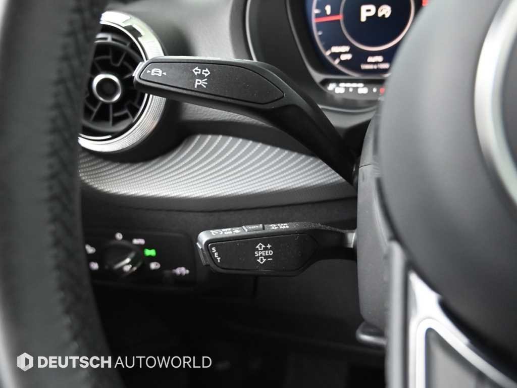 아우디 Q2 35 TDI 프리미엄 이미지 17
