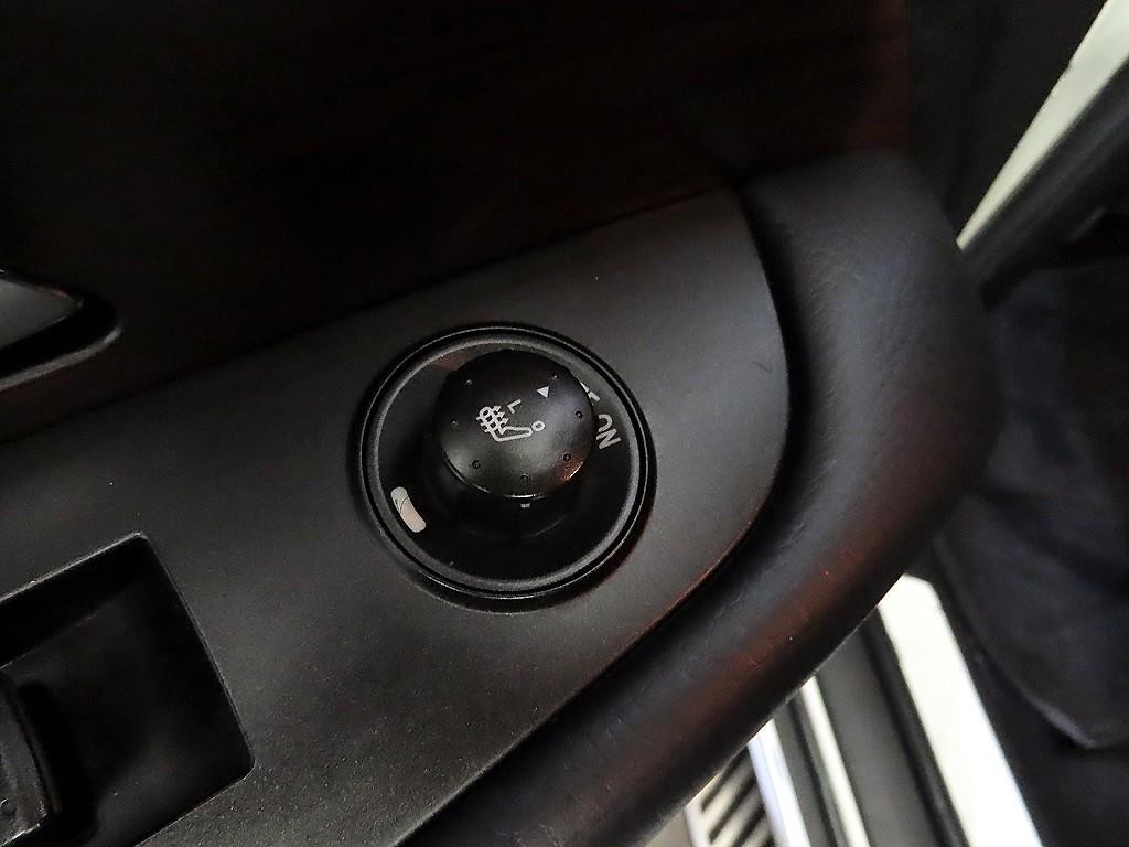 KG모빌리티(쌍용) 렉스턴 렉스턴W 2.0  4WD RX7 럭셔리 이미지 15