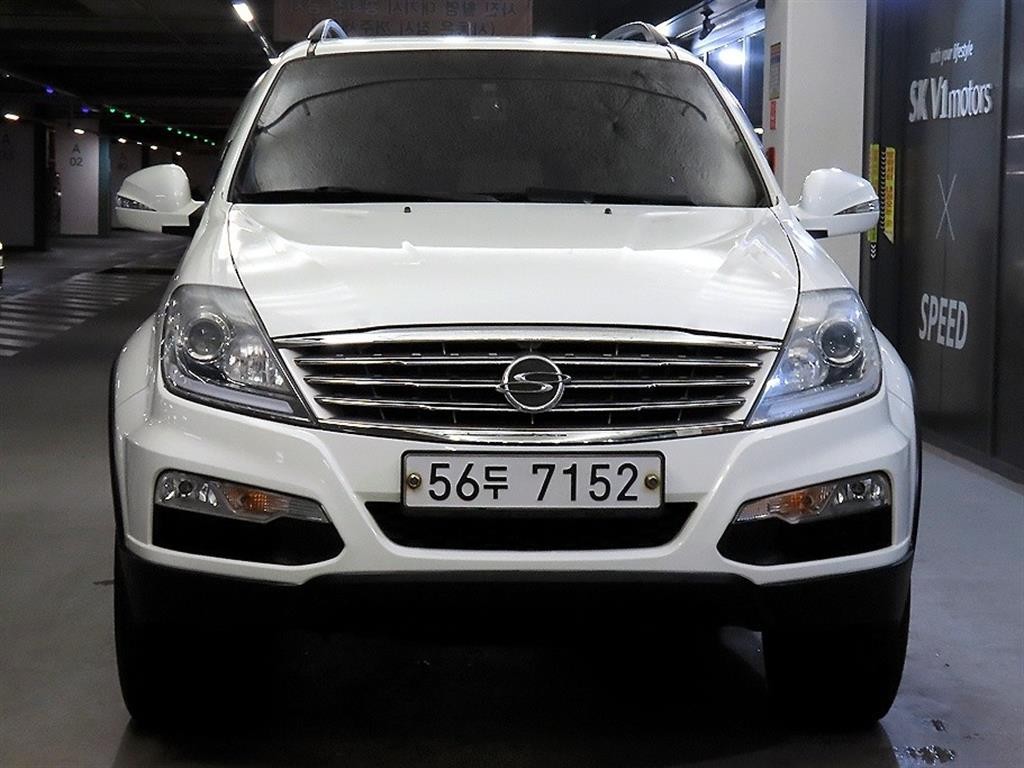 KG모빌리티(쌍용) 렉스턴 렉스턴W 2.0  4WD RX7 럭셔리 이미지 2