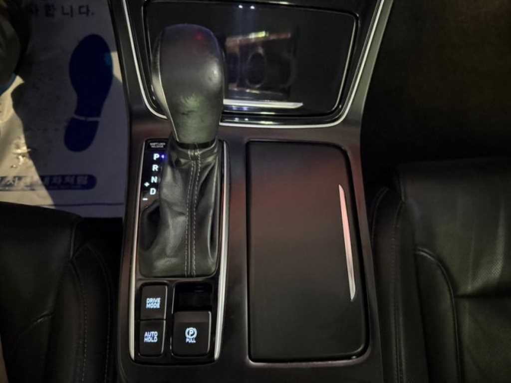 현대 그랜저 그랜저 IG 2.2 VGT 프리미엄 이미지 15