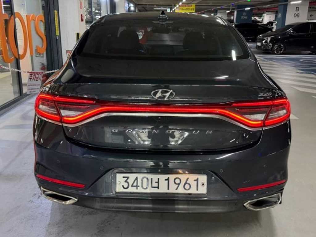 현대 그랜저 그랜저 IG 2.2 VGT 프리미엄 이미지 5