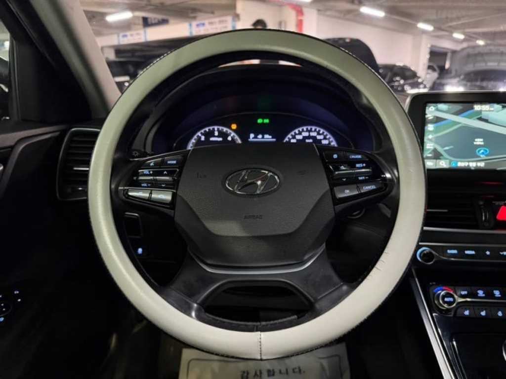 현대 그랜저 그랜저 IG 2.2 VGT 프리미엄 이미지 8