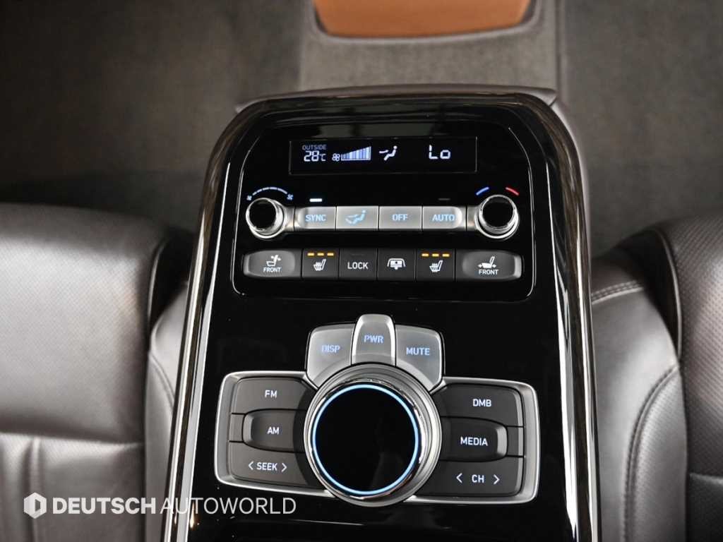 제네시스 G90 3.8 GDI AWD 럭셔리 이미지 16