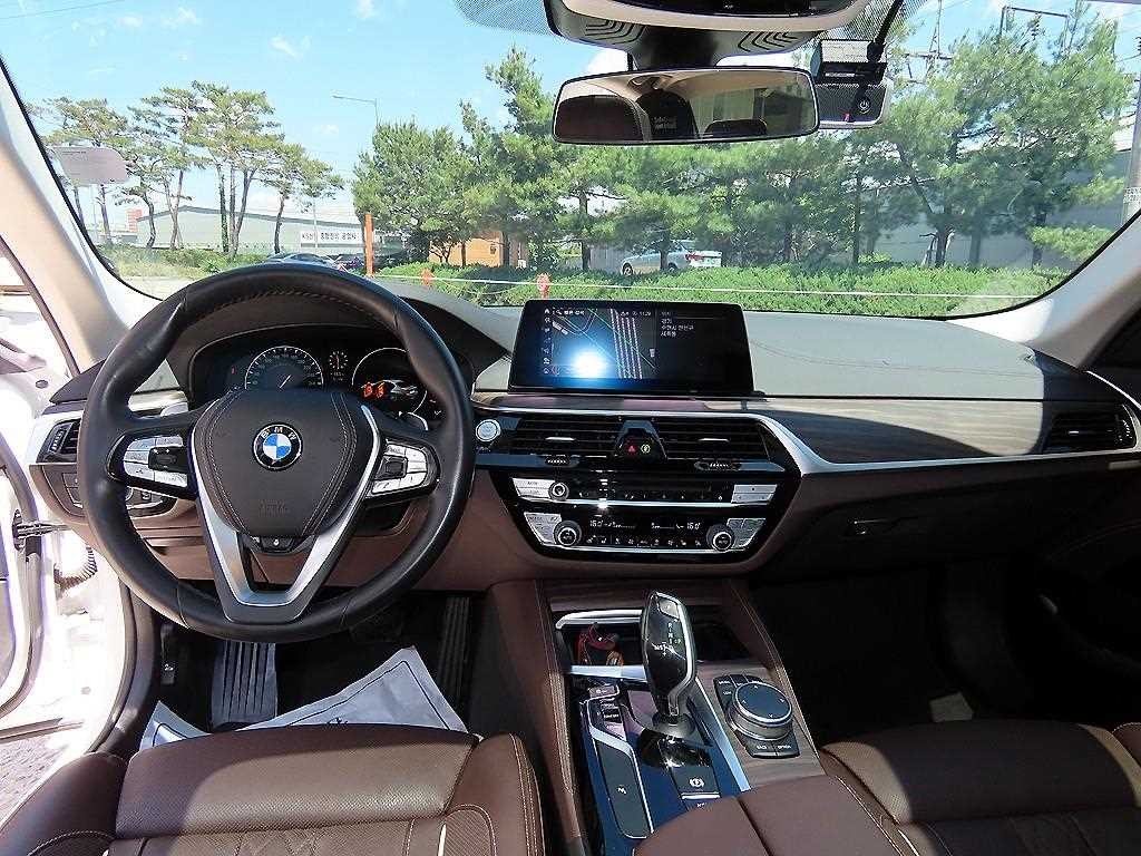 BMW 5시리즈 5시리즈 (G30) 530i 럭셔리 플러스 이미지 7