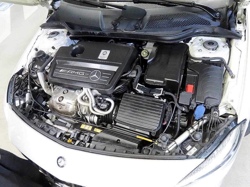벤츠 A 클래스 A클래스 W176 A45 AMG 4MATIC 이미지 18
