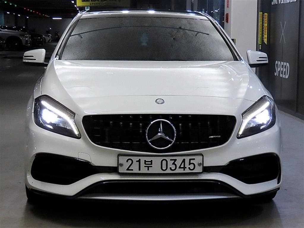 벤츠 A 클래스 A클래스 W176 A45 AMG 4MATIC 이미지 2