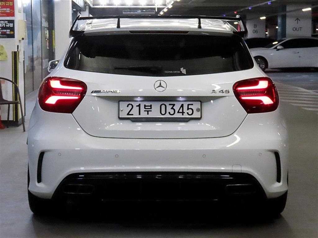 벤츠 A 클래스 A클래스 W176 A45 AMG 4MATIC 이미지 5