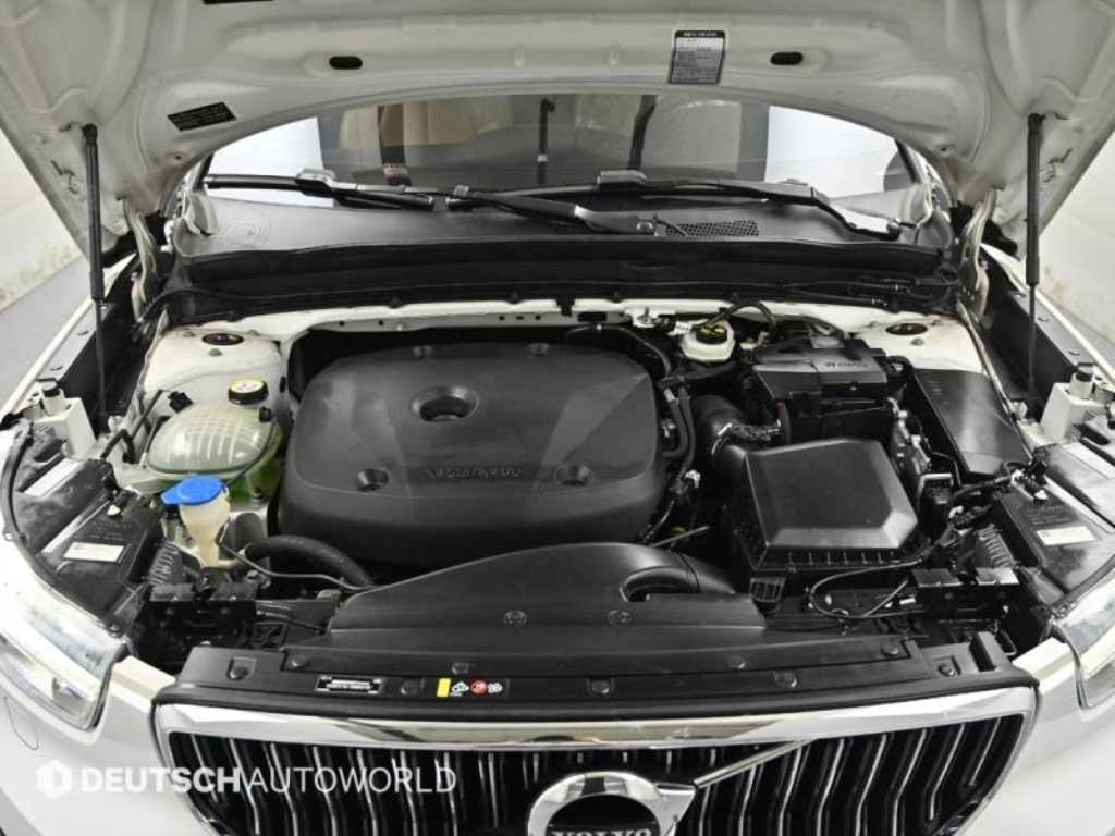 볼보 XC40 T4 4WD 인스크립션 이미지 6