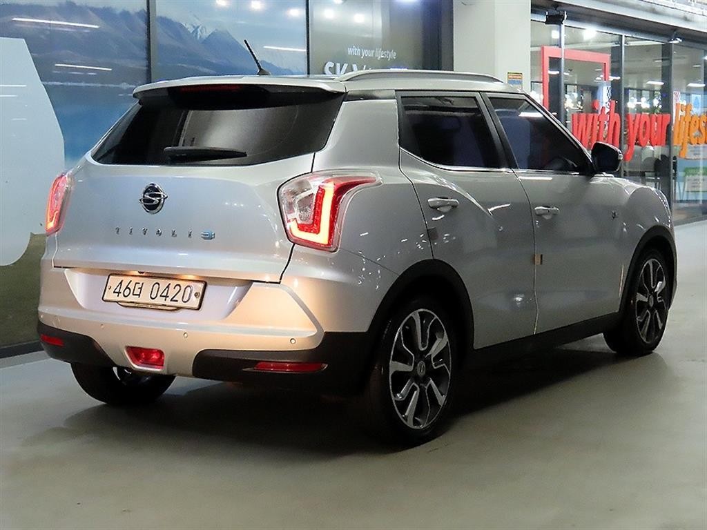 KG모빌리티(쌍용) 티볼리 디젤 4WD 1.6 VX 이미지 4